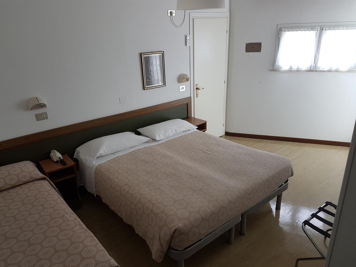 Hotel Residence Adriana Cesenatico Dış mekan fotoğraf